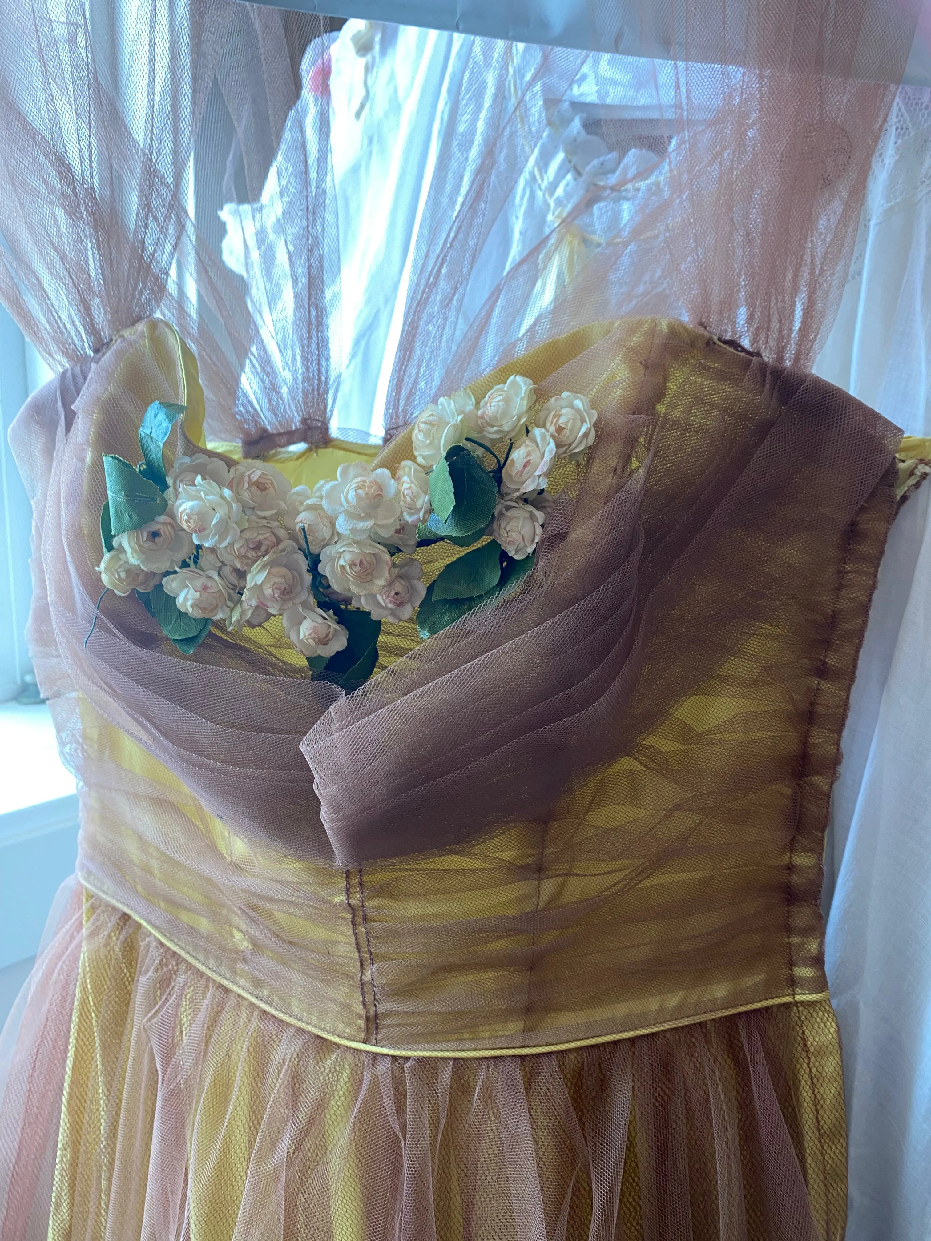 Beautiful 1950's Daffodil Yellow And Auburn Prom Dress / Small