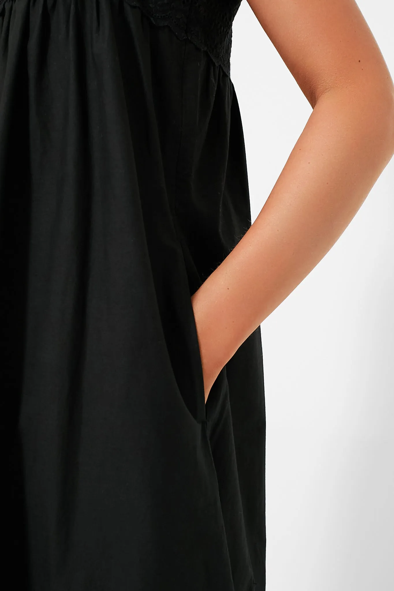 Black Amelia Shift Dress