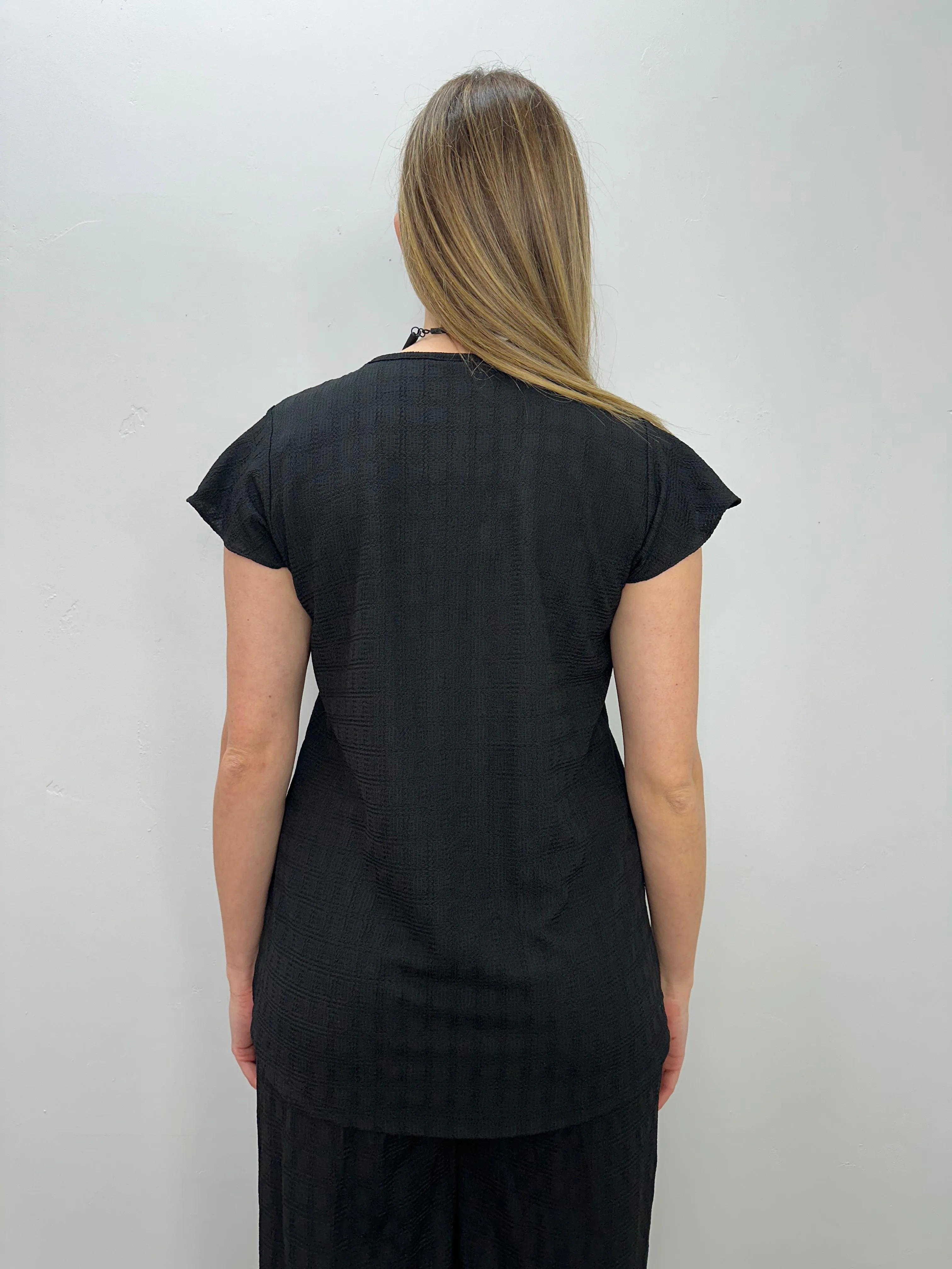 Black Short Sleeve V Neck Top