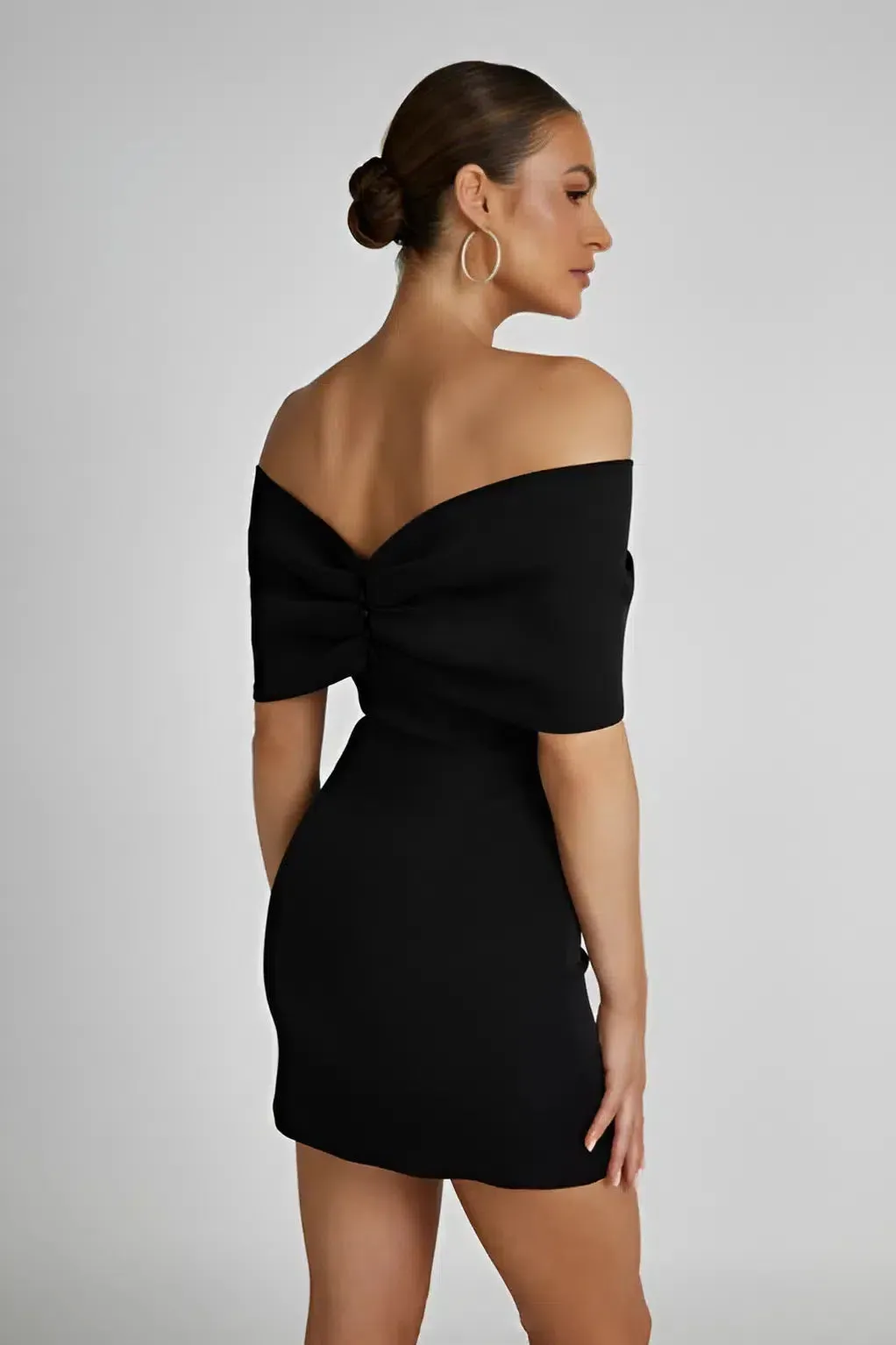 Faelina – Off-the-shoulder – Bow-accent dress