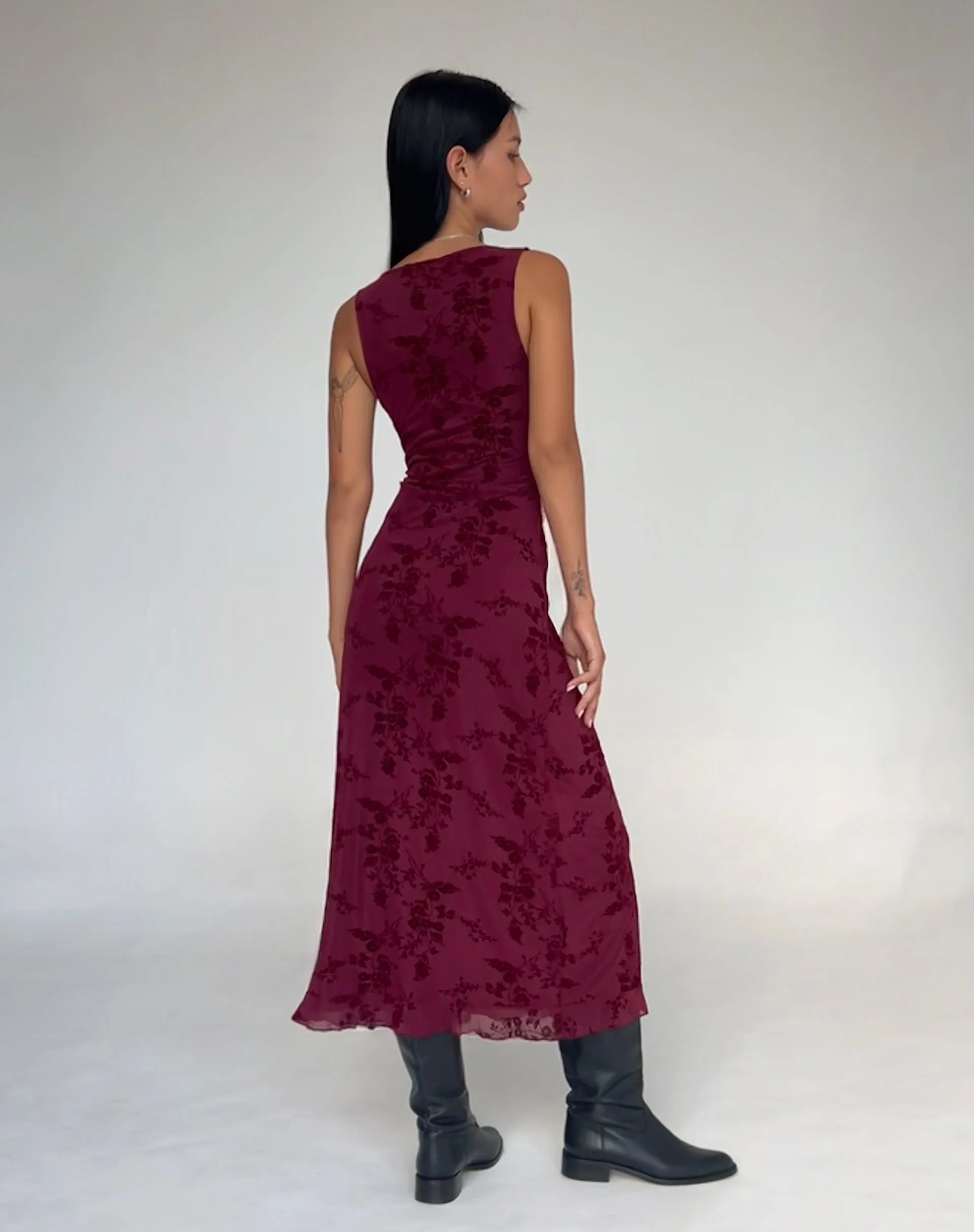 Gabriela Midi Dress in Botanical Flower Maroon