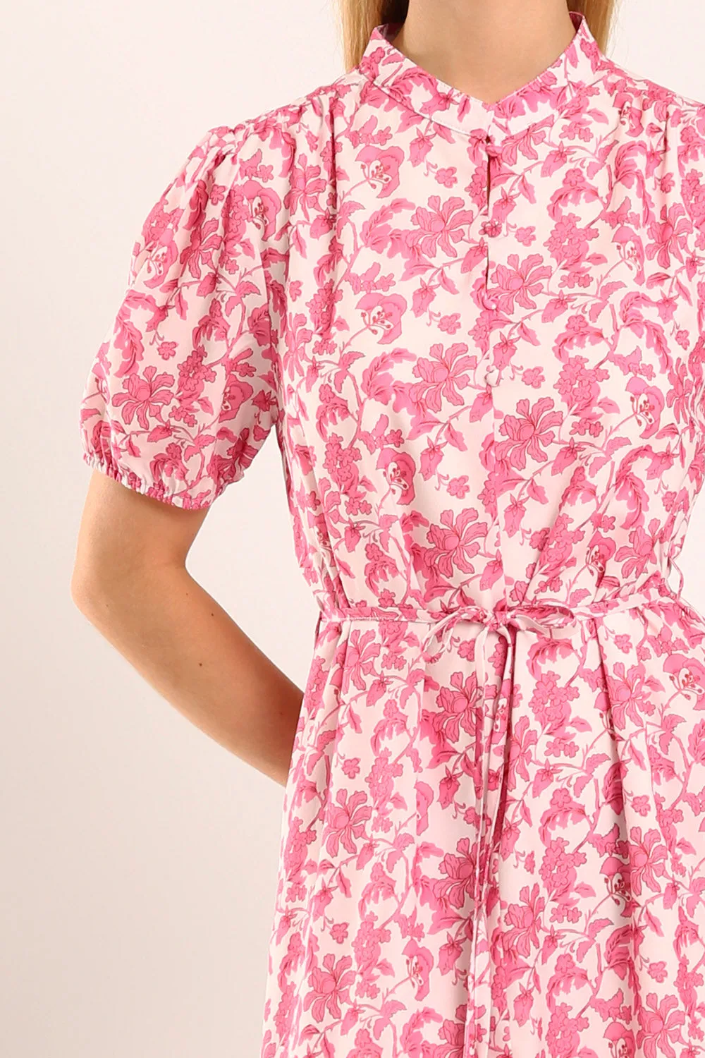 Maxinne Midi Dress in Pink Floral