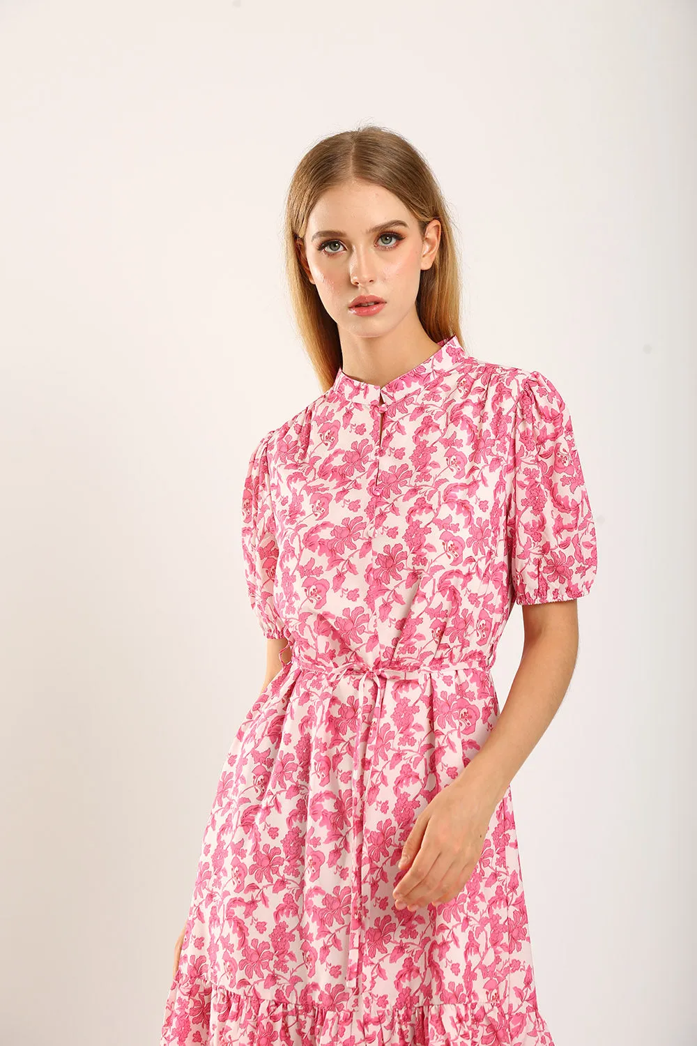 Maxinne Midi Dress in Pink Floral