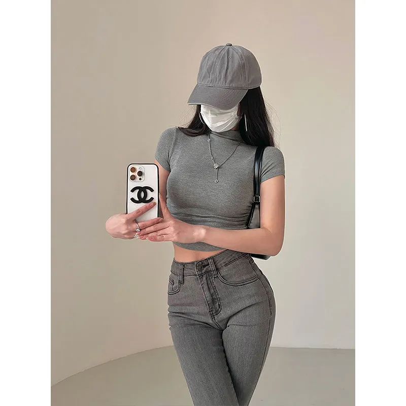 Norma Solid Color Short Sleeve Turtleneck Slim Cropped Top