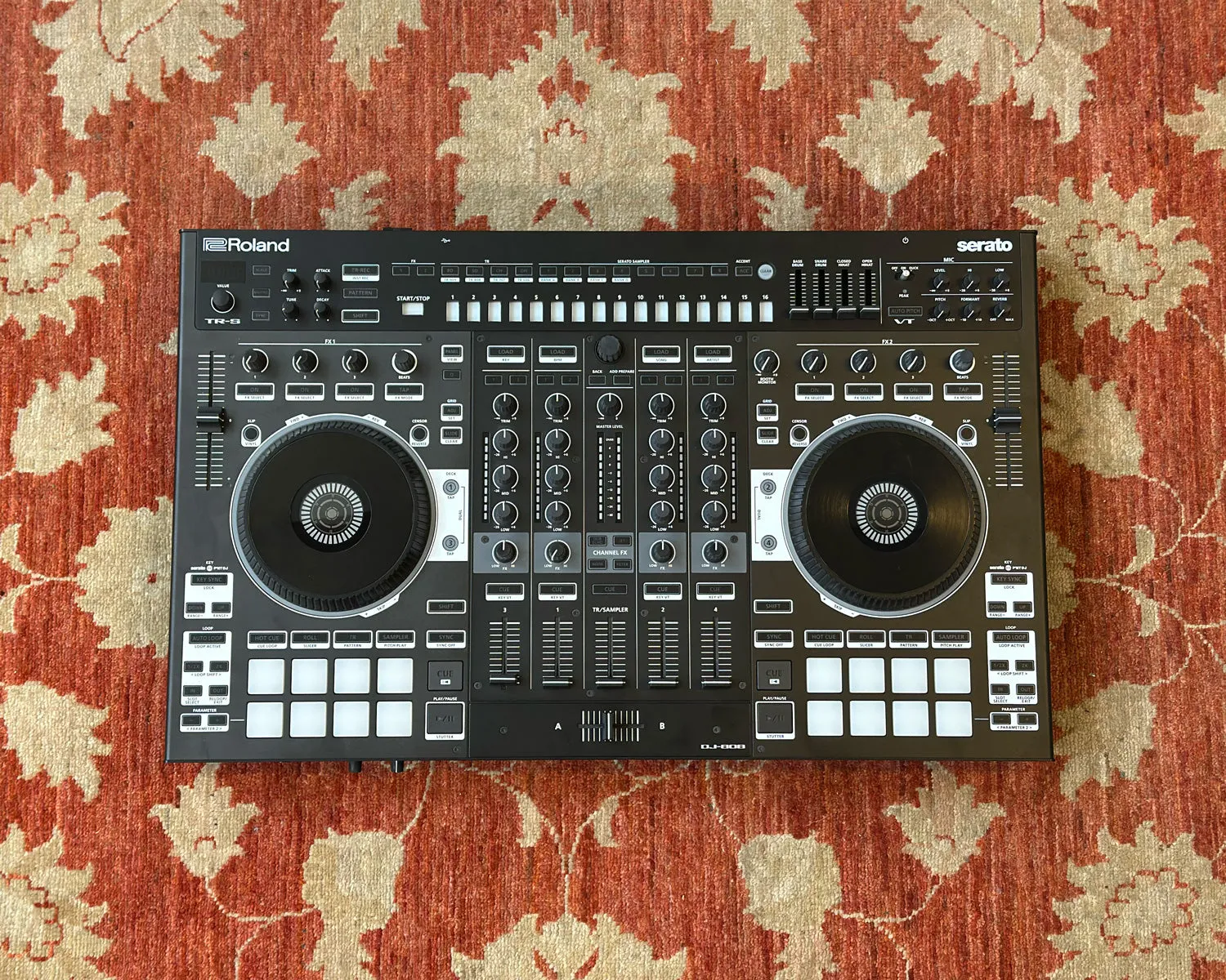 Roland DJ-808