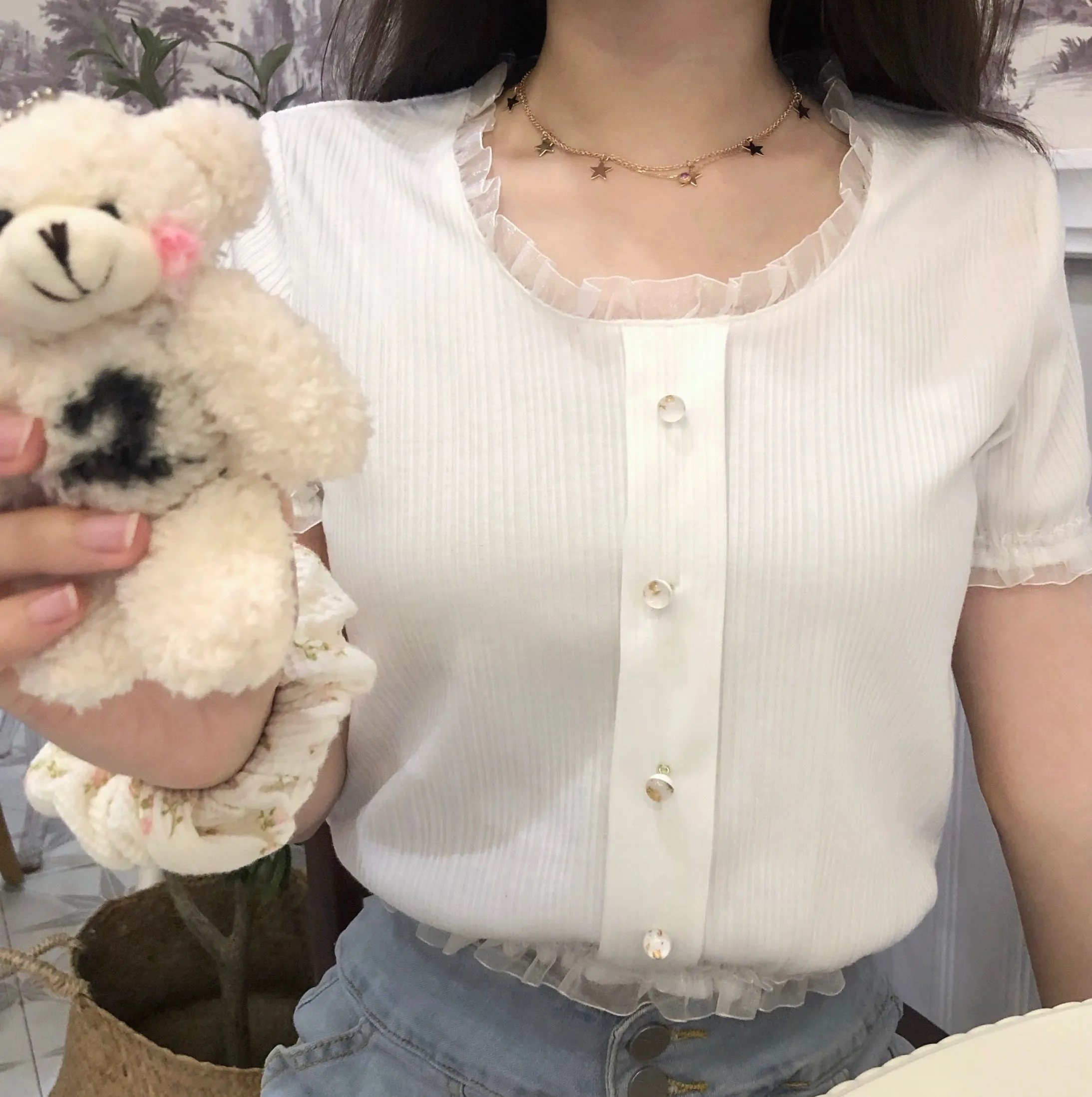 [SALE] Ice creamy crop top shirt