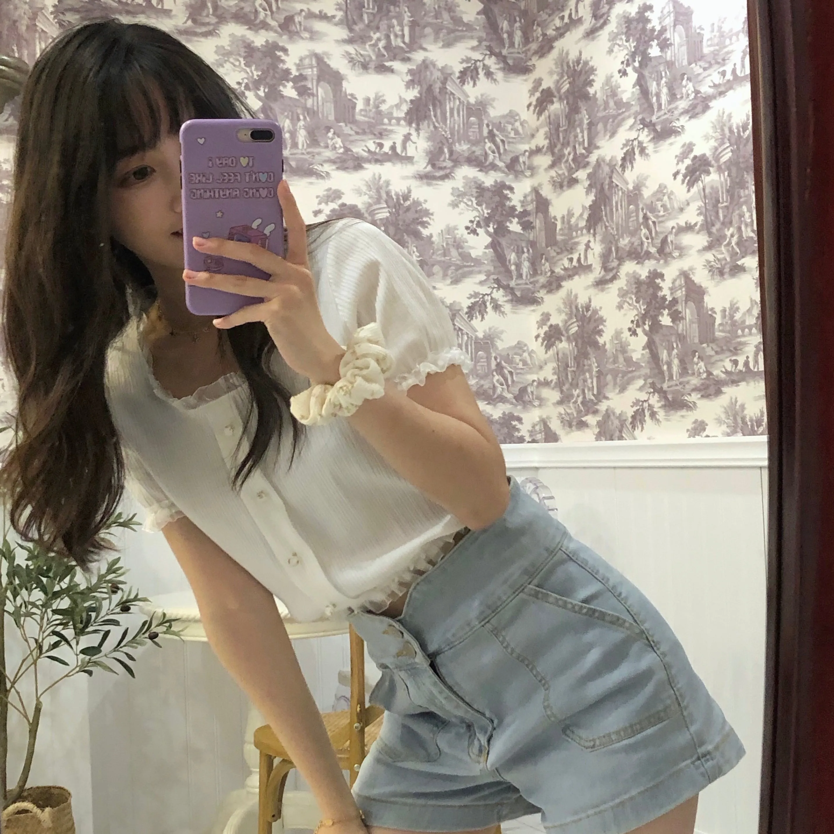 [SALE] Ice creamy crop top shirt