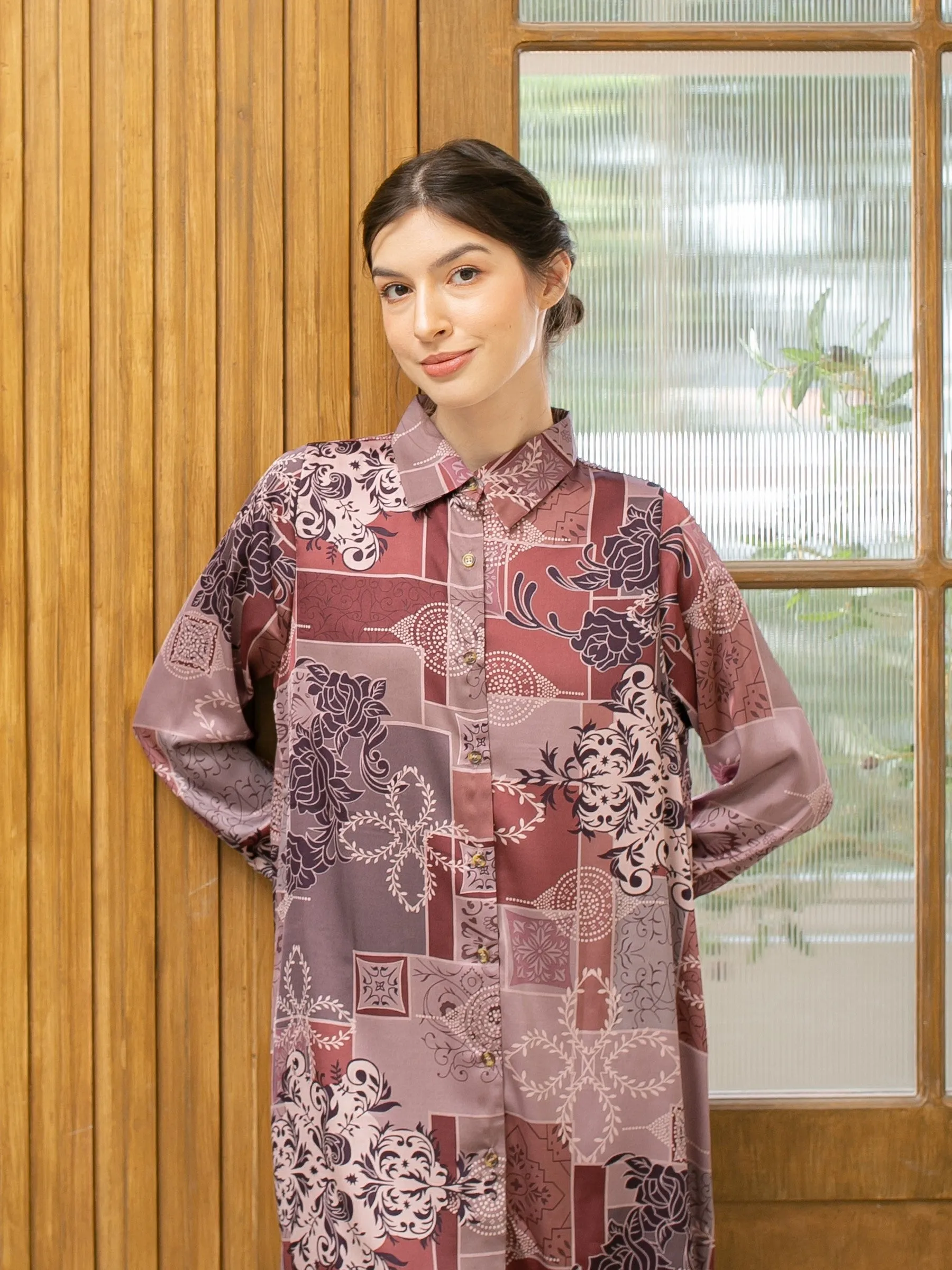 Soera Satin Tunic Kemeja - Maroon