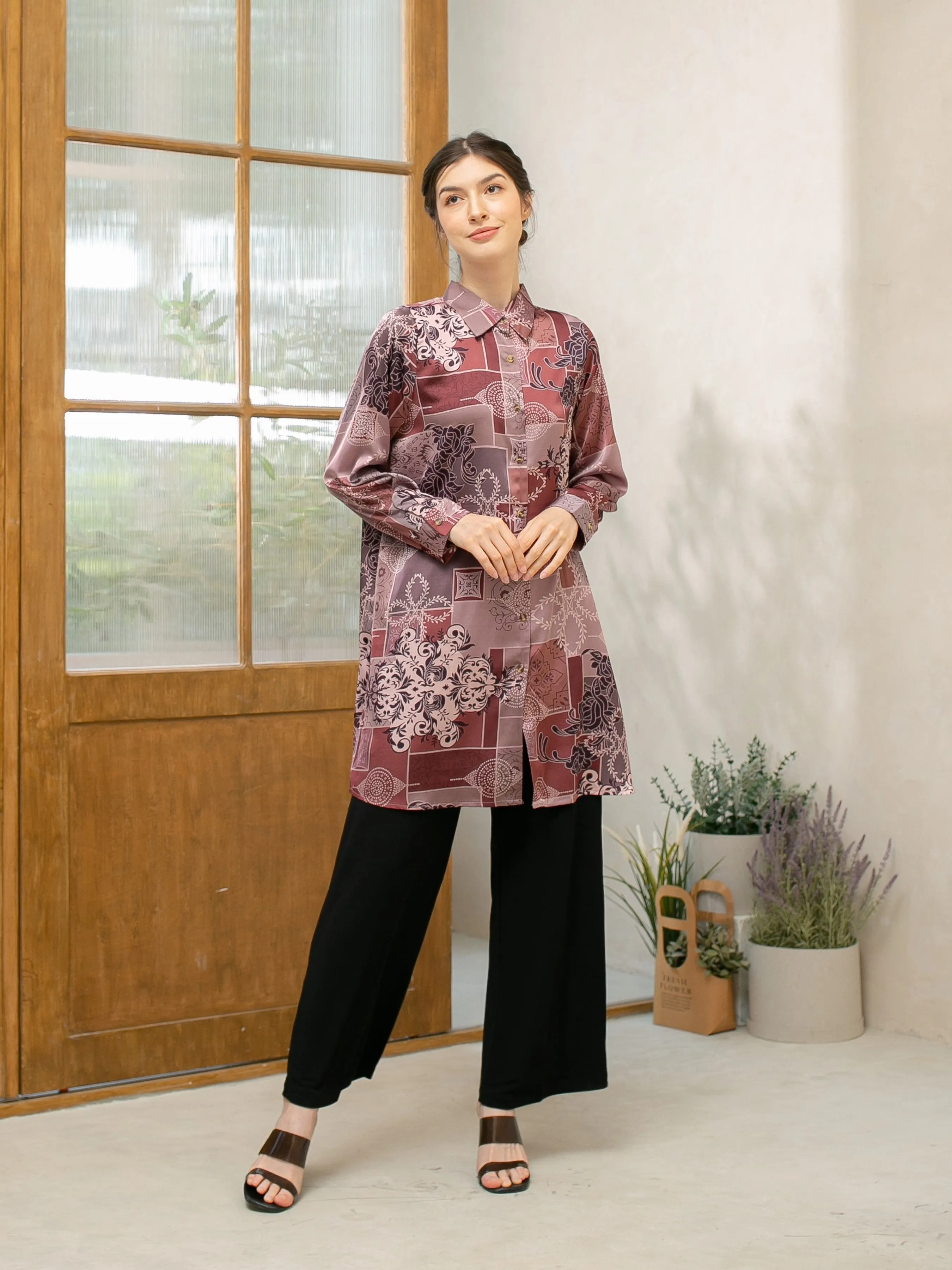 Soera Satin Tunic Kemeja - Maroon